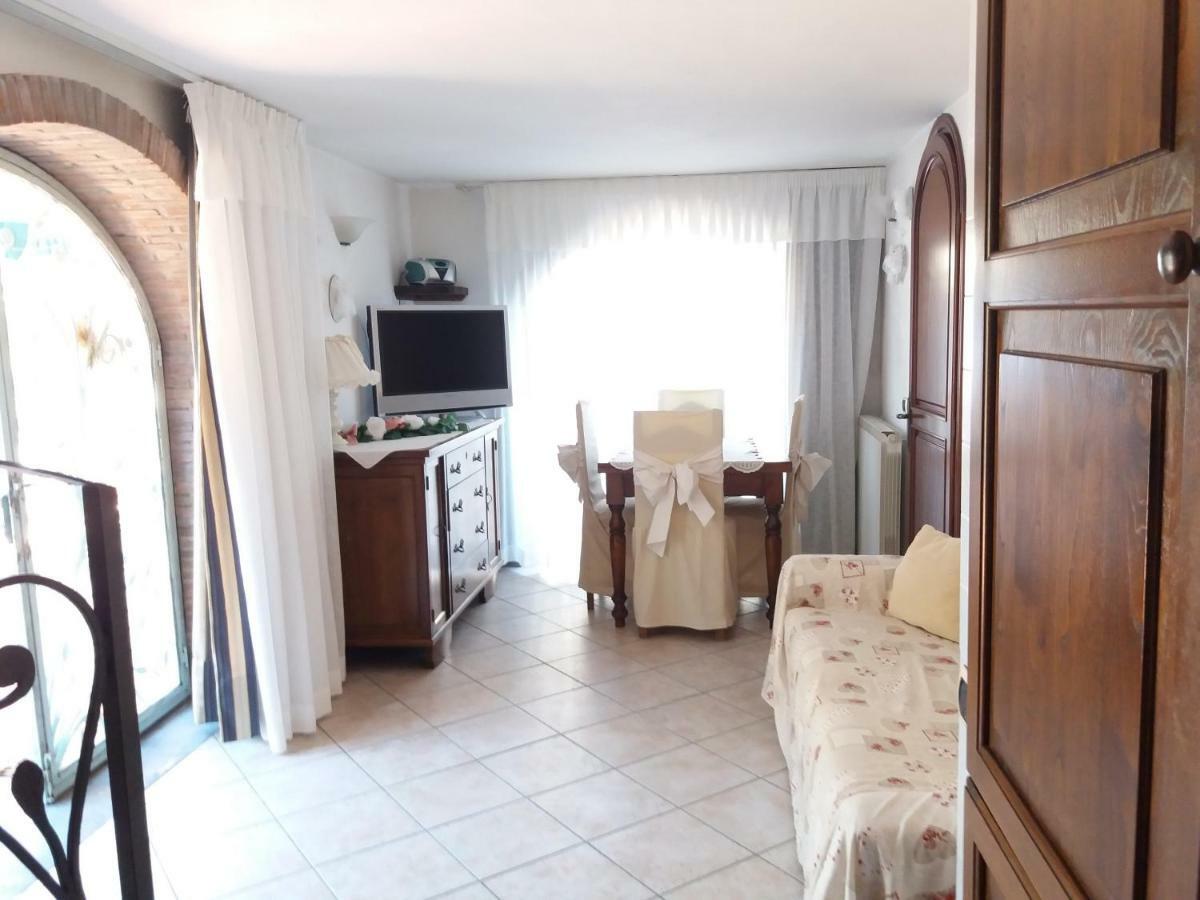 Raffinato Bilocale A Lido Di Camaiore Vicino Al Mare Lido di Camaiore Exterior foto